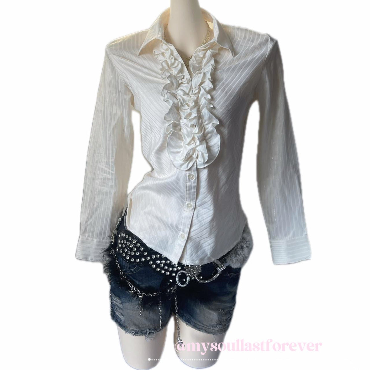 Vintage Glacier office siren silver threads ruffle blouse - Mysoullastforever