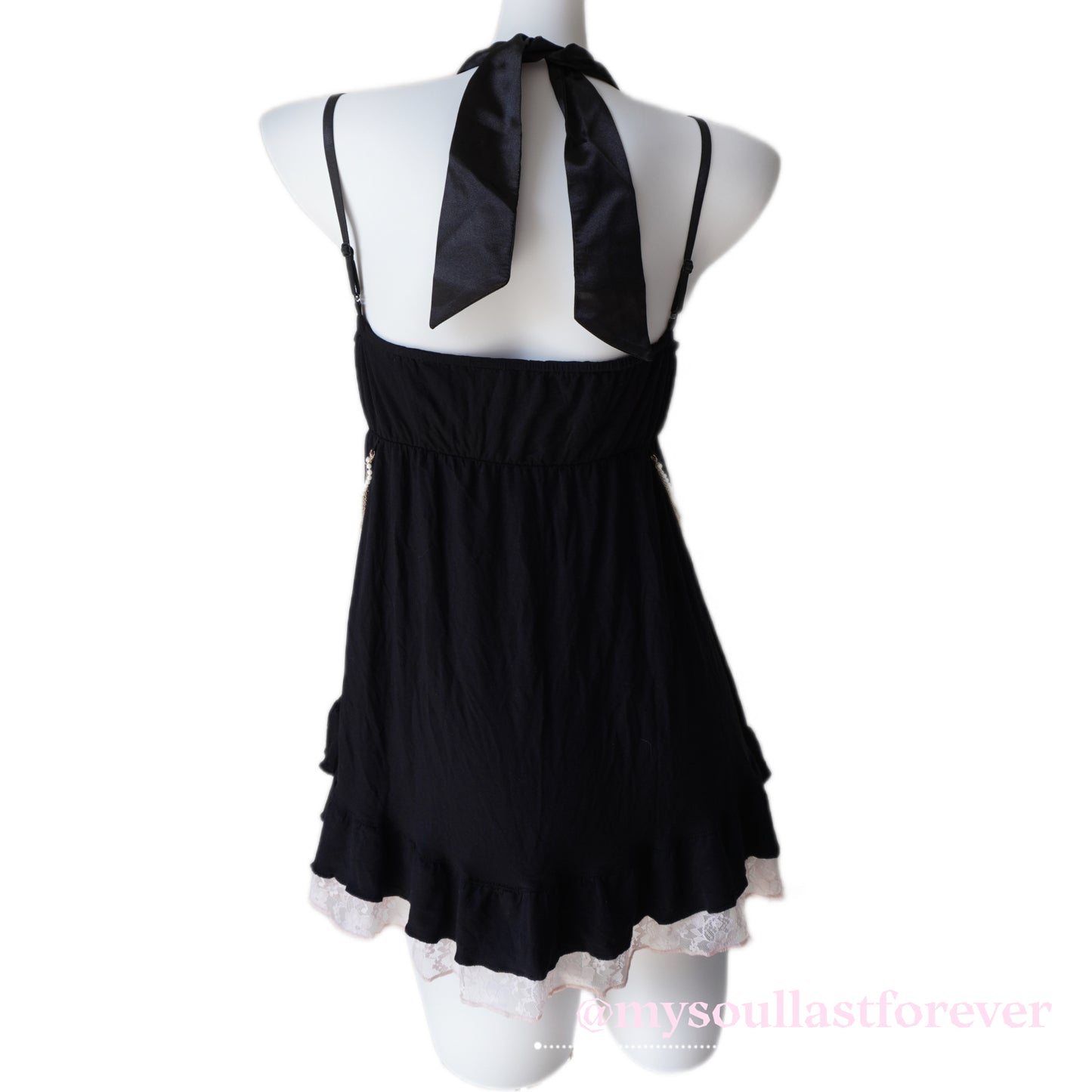 Vintage gyaru gold chain pearl detailing lace halter neck top - Mysoullastforever