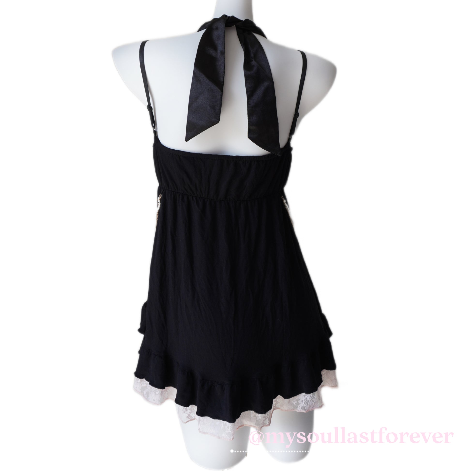 Vintage gyaru gold chain pearl detailing lace halter neck top - Mysoullastforever