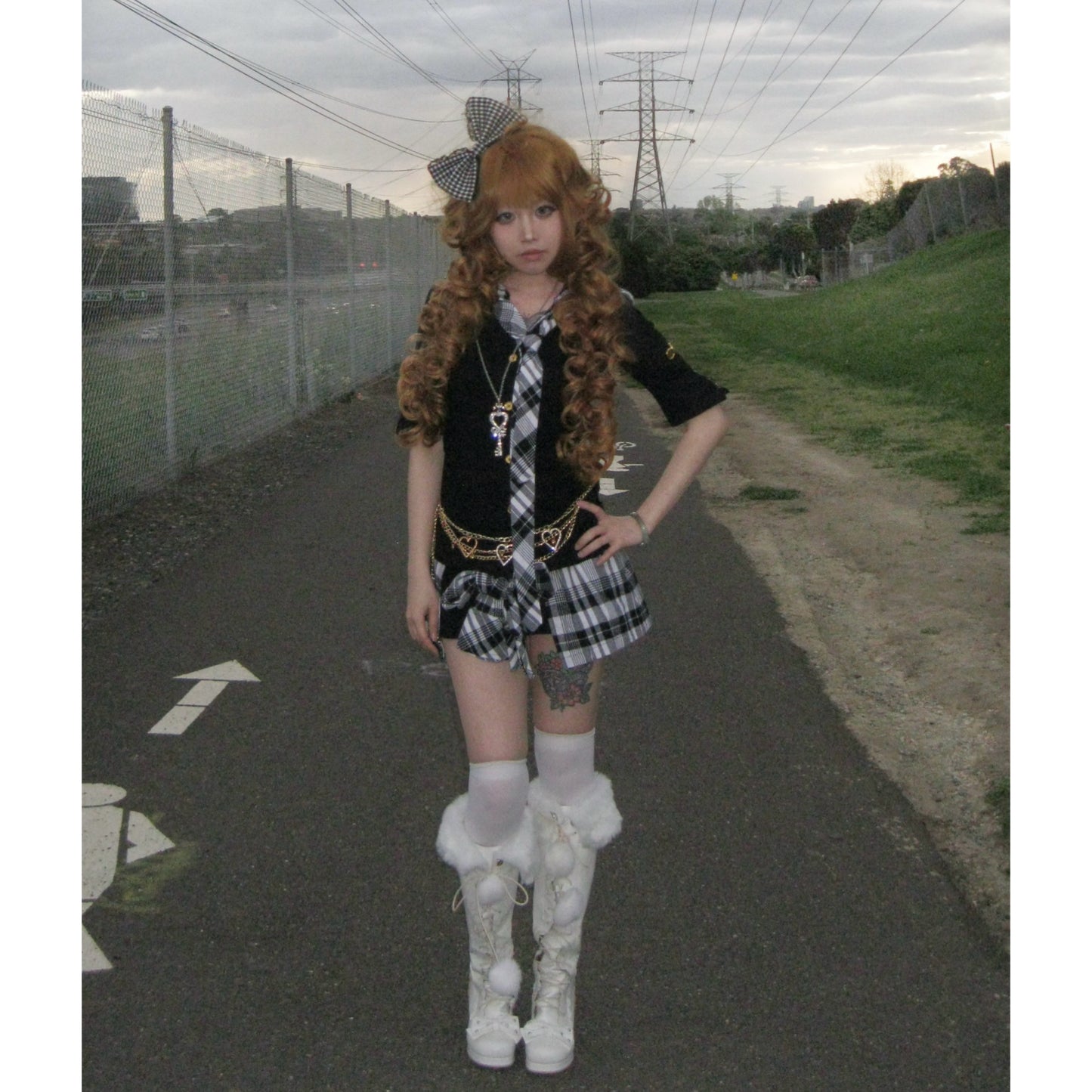 Vintage gyaru aesthetic office siren vibe plaid top and mini skirt with bow tie set - Mysoullastforever